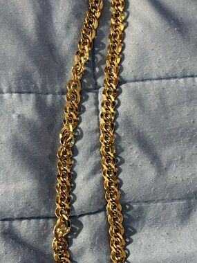 Vintage Napier Gold-Tone Thick Cuban Link Necklace.